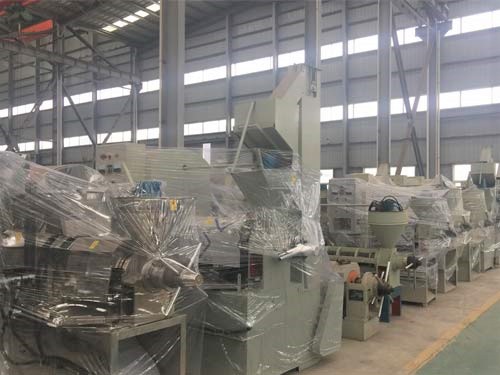 螺旋榨油�? .jpg 螺旋榨油�? .jpg